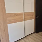 아파트 комфортен лазур 포마리