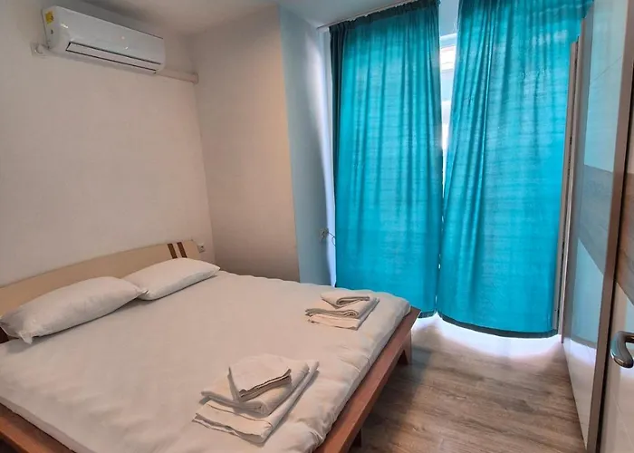 комфортен лазур * Pomorie